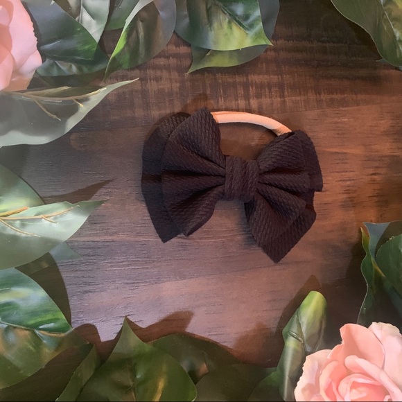 Big bow nylon headband. - Picture 2 of 4